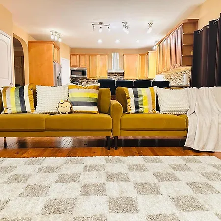 3912 Westmont Villa